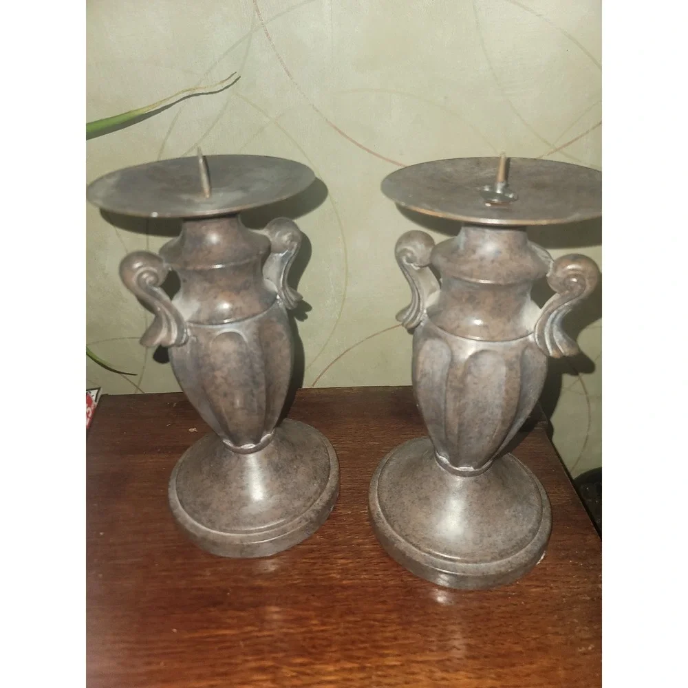 Ornate Vintage Style Candle Holders Pair Bronze‎ Finish Metal Urn Shape Tabletop
